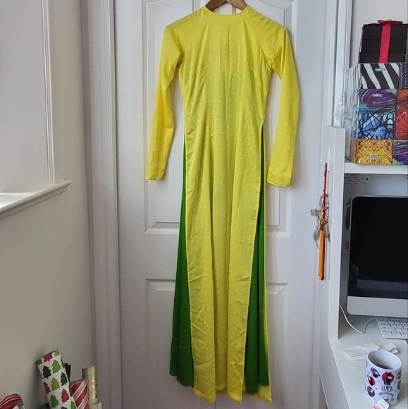 ‼️3/$20 Floral Ao Dai traditional Vietnamese dress - Picture 4 of 8